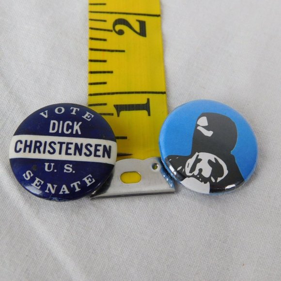 Lot of 14 Random Assorted Buttons Pinbacks Pins Grab Bag Funny Humorous Vote Fun - Picture 12 of 12